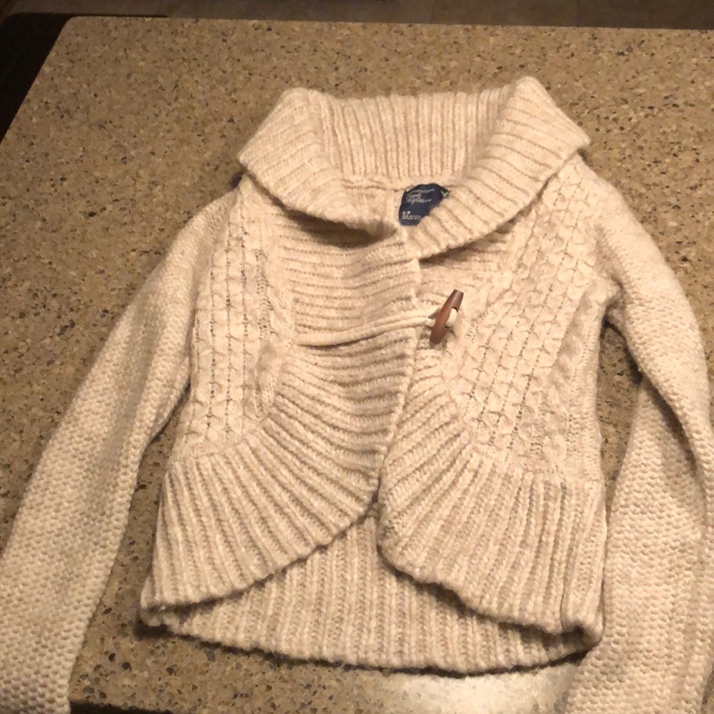 American Eagle crop sweater